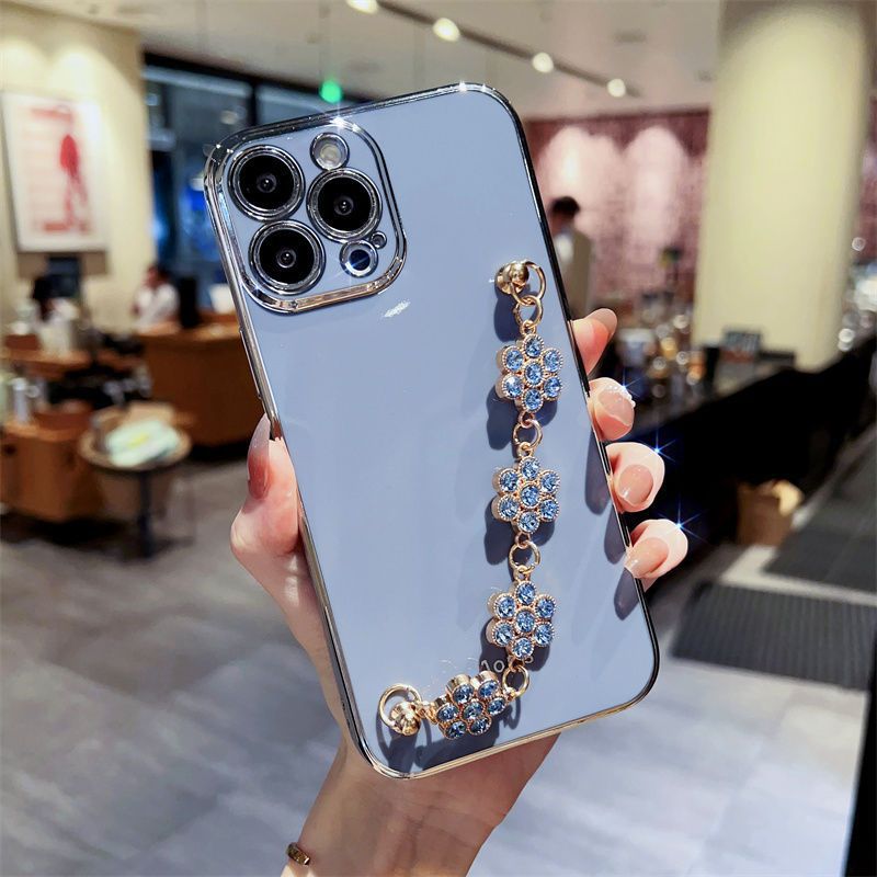 Rhinestone bracelet for Apple phone case